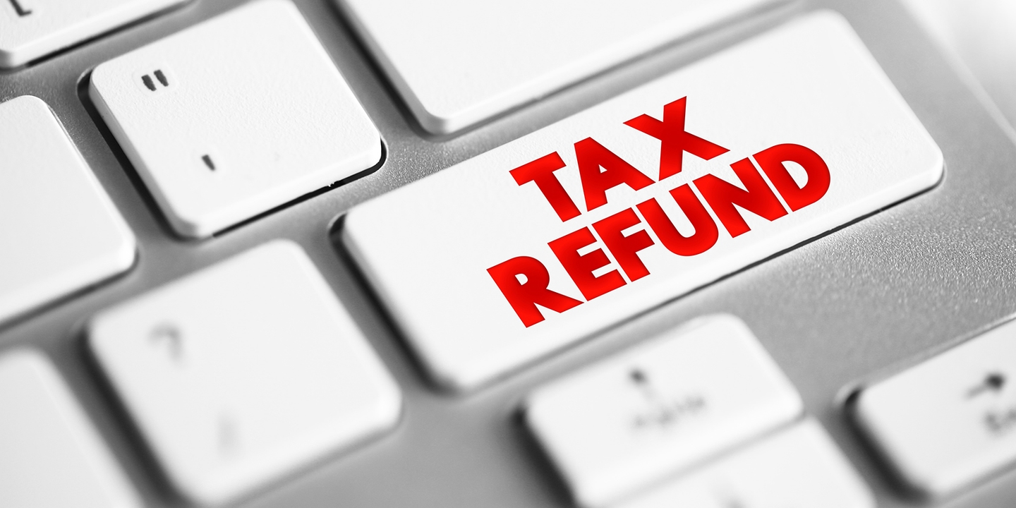 tax refund adalah