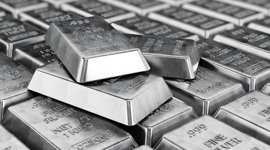Logam Silver dalam bentuk batangan